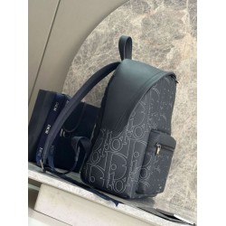 Repliche Zaino con cerniera Dior Rider 2.0 Dior Gravity blu navy uomo Imitazioni Outlet Italia