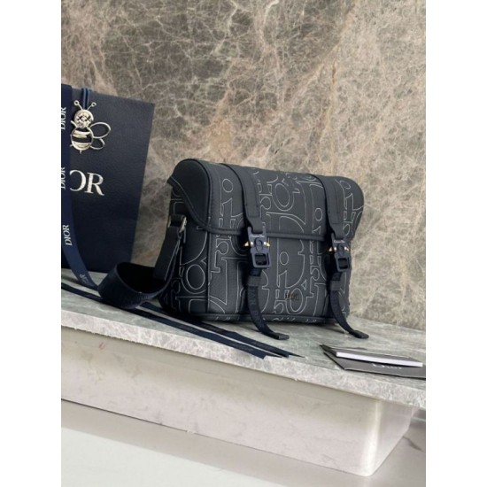 Repliche Borsa a tracolla Dior Hit The Road Dior Gravity Blu Navy Imitazioni Outlet Italia