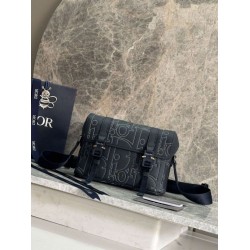 Repliche Borsa a tracolla Dior Hit The Road Dior Gravity Blu Navy Imitazioni Outlet Italia