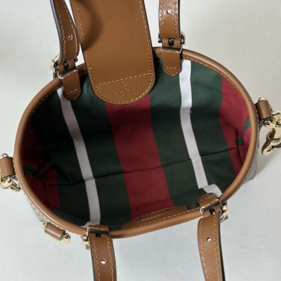 Repliche Gucci 855491 GG Emblem mini borsa marrone Imitazioni Outlet Italia