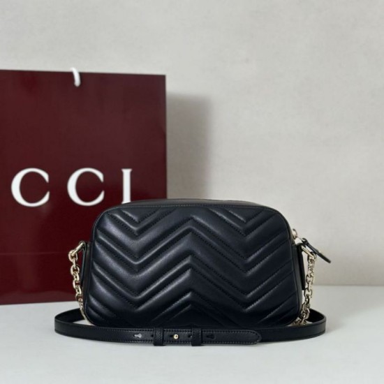 Repliche Gucci 855273 GG Marmont borsa piccola per fotocamera nera Imitazioni Outlet Italia