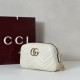 Repliche Gucci 855273 GG Marmont borsa piccola per fotocamera bianco Imitazioni Outlet Italia