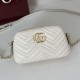 Repliche Gucci 855273 GG Marmont borsa piccola per fotocamera bianco Imitazioni Outlet Italia