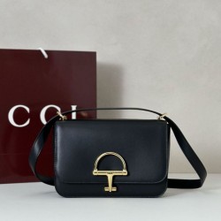 Repliche Borsa a tracolla piccola Siena Gucci 846705 Nero Imitazioni Outlet Italia