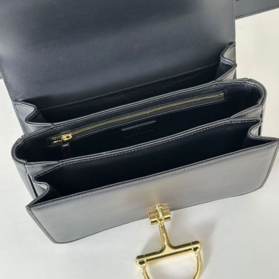 Repliche Borsa a tracolla piccola Siena Gucci 846705 Nero Imitazioni Outlet Italia