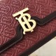 Replica Borsa TB piccola in pelle di agnello con monogramma trapuntato rossa