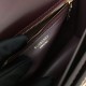 Replica Borsa TB piccola in pelle di agnello con monogramma trapuntato rossa