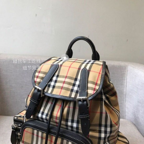 Replica Zaino Medium da donna con motivo Vintage check e banda con icona