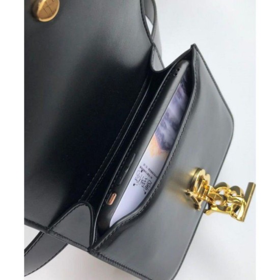 Replica Borsa da cintura con cintura nera Replica Borsa da cintura con cintura nera