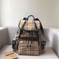 Replica Zaino Medium Men con motivo Vintage check e banda con icona