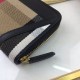 Replica House Check Portafoglio B8849 Nero