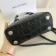 Replica Borsa a tracolla Balenciaga Ville XXS in pelle stampata coccodrillo nera