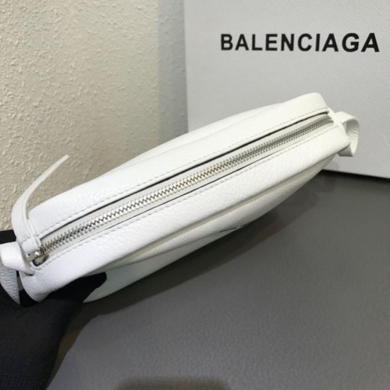 Replica Borsa piccola per fotocamera Balenciaga Everyday liscia vitello beige