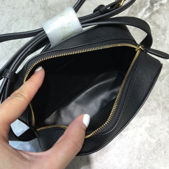 Replica Borsa per fotocamera piccola Balenciaga Everyday Pelle di vitello pieno fiore nera