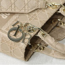 Replica Borsa a spalla ricamata Christian Dior Medium Lady D-Lite albicocca
