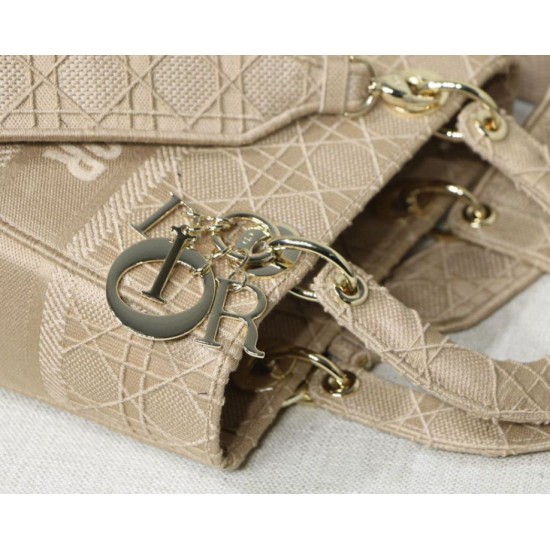 Replica Borsa a spalla ricamata Christian Dior Medium Lady D-Lite albicocca Replica Borsa a spalla ricamata Christian Dior Medium Lady D-Lite albicocca