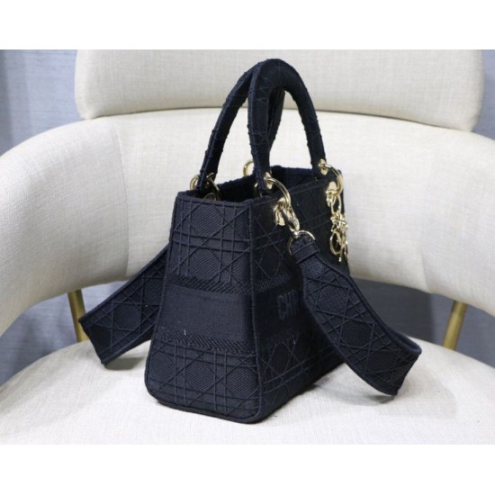 Replica Borsa Cannage ricamata Christian Dior Medium Lady D-Lite nera