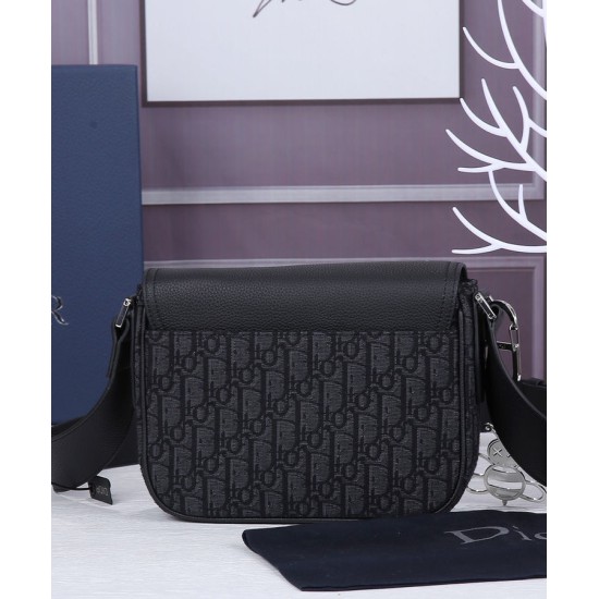 Replica Borsa messenger Christian Dior Mini Saddle nera