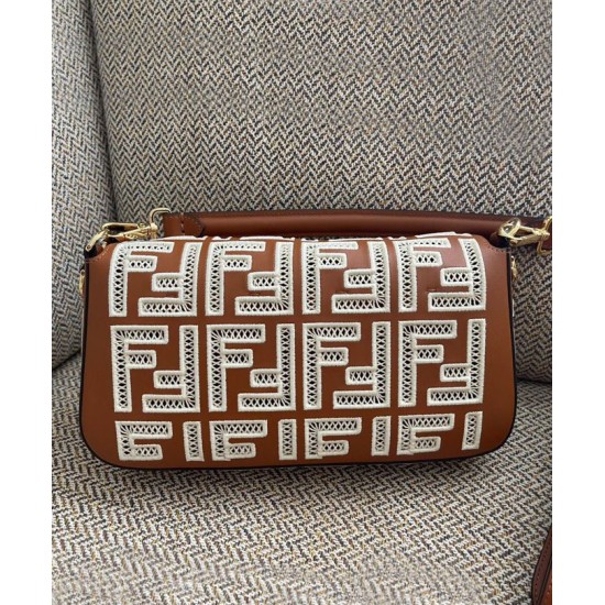 Replica Borsa Baguette In Pelle Con Ricamo FF 8BR600 Caffè