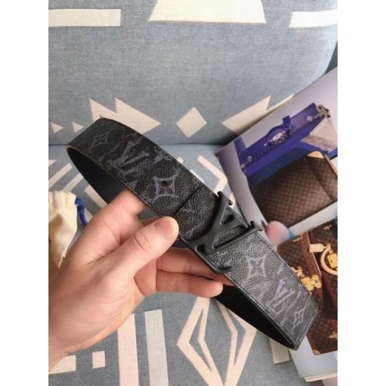 Replica LV Shape 40MM Cintura reversibile Monogram Relief MP281V