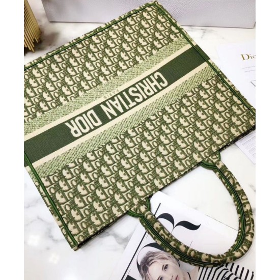 Replica Borse Christian Dior Book Tote M1286 verde Replica Borse Christian Dior Book Tote M1286 verde