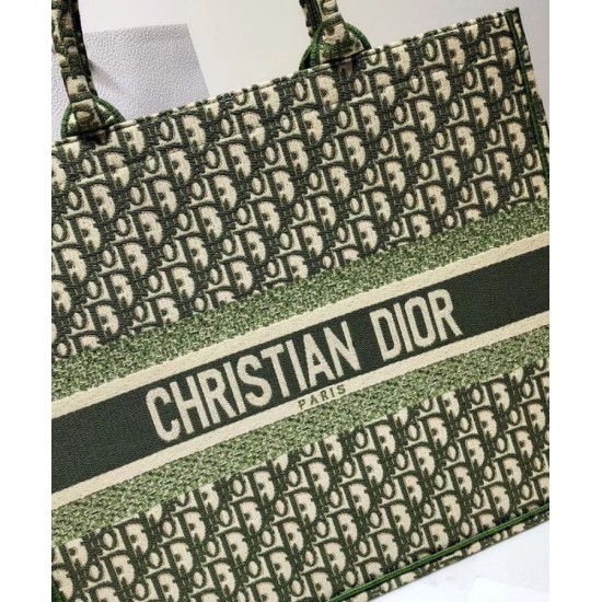 Replica Borse Christian Dior Book Tote M1286 verde Replica Borse Christian Dior Book Tote M1286 verde