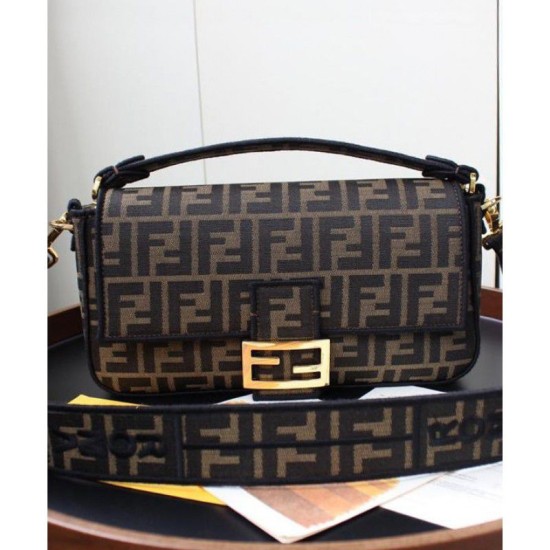 Replica Borsa Baguette in tessuto 8BR600 nera Replica Borsa Baguette in tessuto 8BR600 nera
