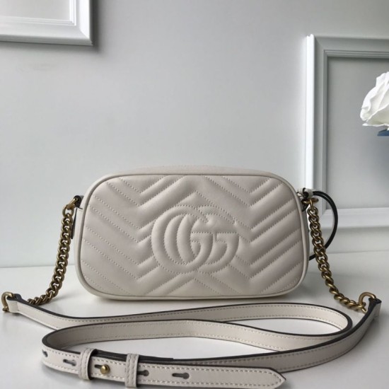Replica Borsa a tracolla GG Marmont Matelasse 447632 Bianca Replica Borsa a tracolla GG Marmont Matelasse 447632 Bianca