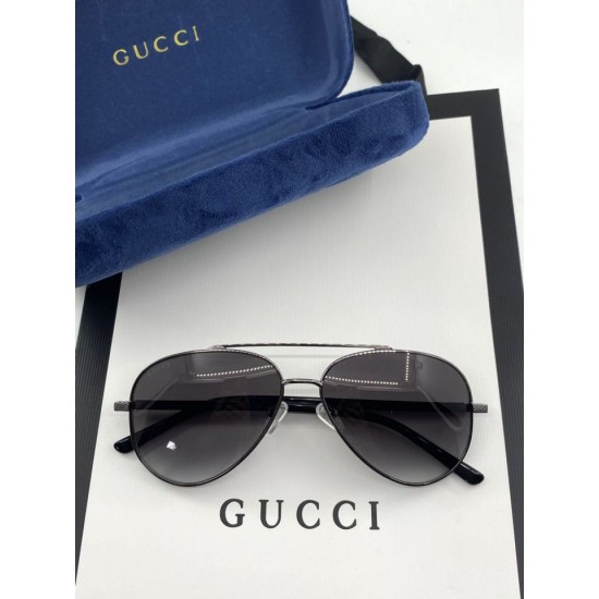 Replica Occhiali da sole classici GG0600