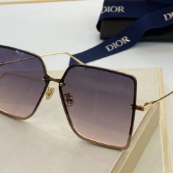 Replica Occhiali da sole quadrati sfumati Dior marrone chiaro