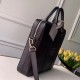 Replica Porte Documents Voyage Taiga Leather M30365