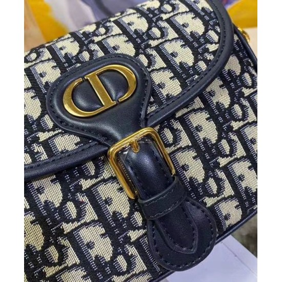 Replica Borsa Christian Dior Small Dior Bobby Blu scuro Replica Borsa Christian Dior Small Dior Bobby Blu scuro