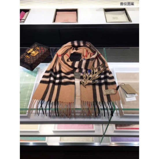 Replica Sciarpa Classic Cashmere con Cammelli Motivi