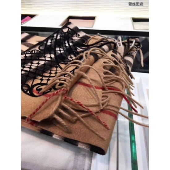 Replica Sciarpa in Cashmere Classic in Camel Check e Lace