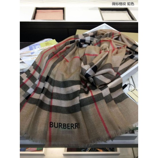Replica Scialle in cashmere con motivo check classico Burberry marrone