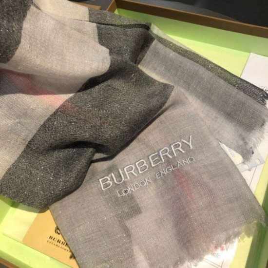 Replica Scialle in cashmere con motivo check classico Burberry 75 x 205 grigio