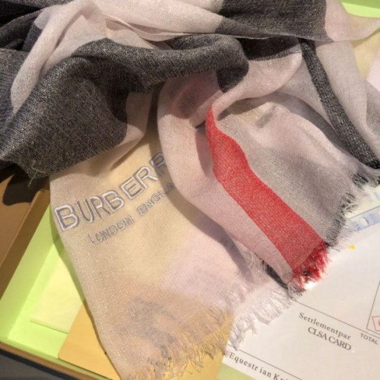 Replica Scialle in cashmere con motivo check classico Burberry 75 x 205 rosa