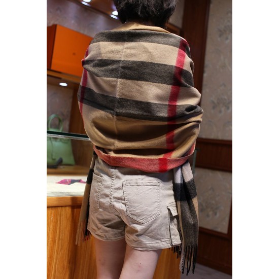 Replica Scialle in cashmere con motivo check classico Burberry 70 x 200 marrone