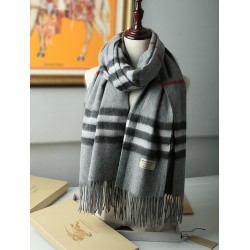 Replica Scialle in cashmere con motivo check classico Burberry 70 x 200 grigio Replica Scialle in cashmere con motivo check classico Burberry 70 x 200 grigio