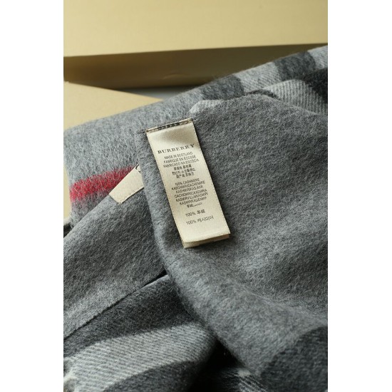 Replica Scialle in cashmere con motivo check classico Burberry 70 x 200 grigio