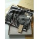 Replica Scialle in cashmere con motivo check classico Burberry 70 x 200 grigio