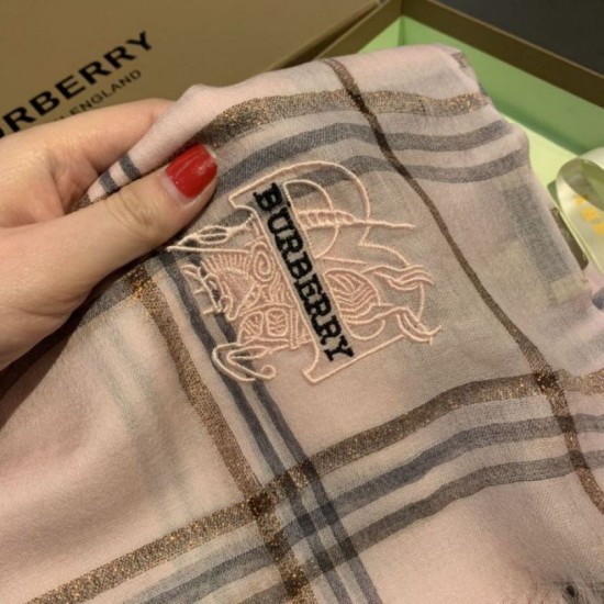 Replica Scialle in cashmere e seta Burberry 130 x 240 Replica Scialle in cashmere e seta Burberry 130 x 240