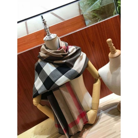 Replica Scialle in cashmere con motivo check classico Burberry 70 x 200 marrone