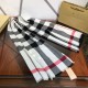 Replica Scialle in cashmere con motivo check classico Burberry 70 x 200 nero Replica Scialle in cashmere con motivo check classico Burberry 70 x 200 nero