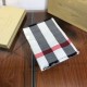 Replica Scialle in cashmere con motivo check classico Burberry 70 x 200 nero Replica Scialle in cashmere con motivo check classico Burberry 70 x 200 nero
