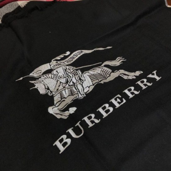 Replica Scialle in cashmere con motivo check classico Burberry 70 x 200 nero Replica Scialle in cashmere con motivo check classico Burberry 70 x 200 nero