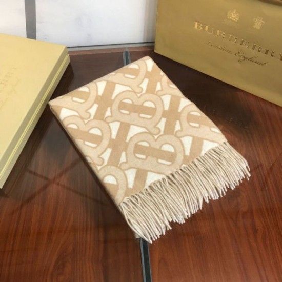 Replica Burberry TB Limit Edition Cashmere Scialle Albicocca