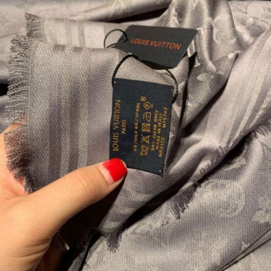 Replica Monogram Classic Shine Shawl 140 grigio