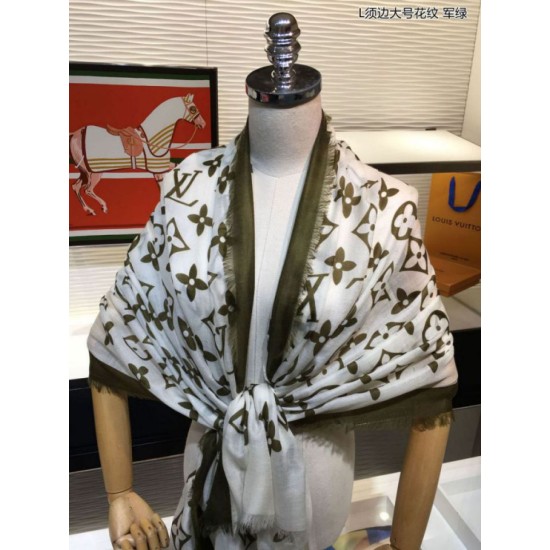 Replica Edge Pattern Monogram Cashmere Schawl Beige