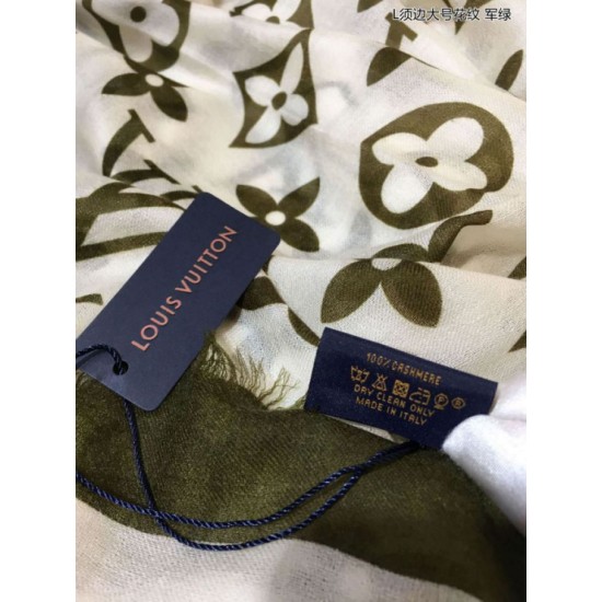 Replica Edge Pattern Monogram Cashmere Schawl Beige